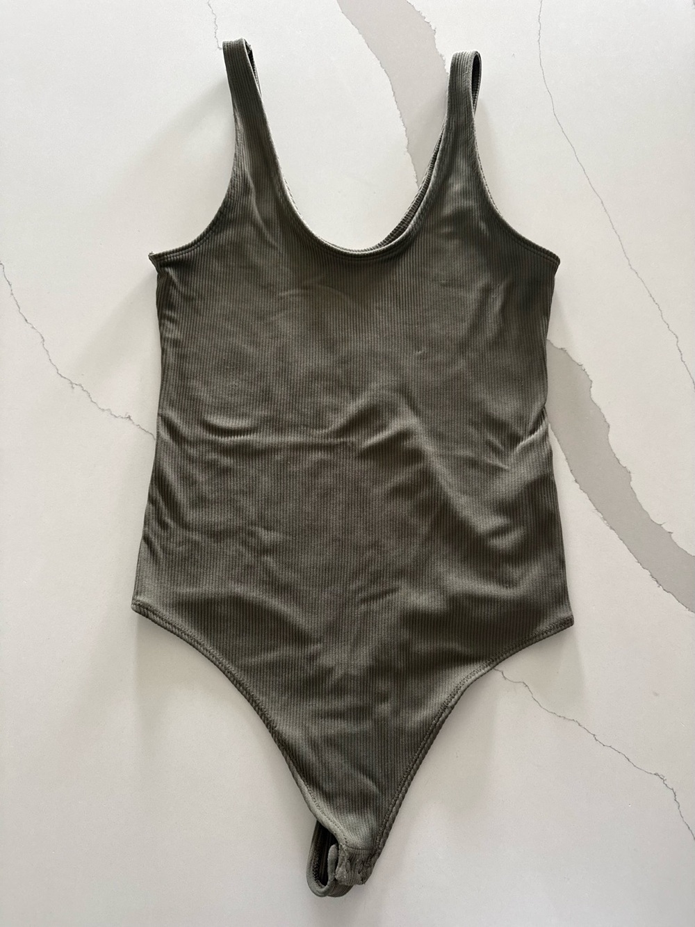 Abercrombie & Fitch Ribbed Knit Scoop Neck Bodysuit • Olive Green • Small